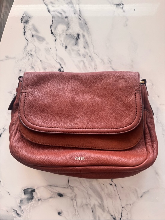 Fossil Handbags - Fossil Women's Leather Crossbody Bag in warm brown